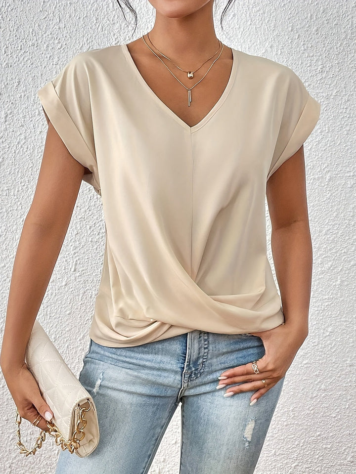 Elodie - Relaxed Heart-Neck T-Shirt