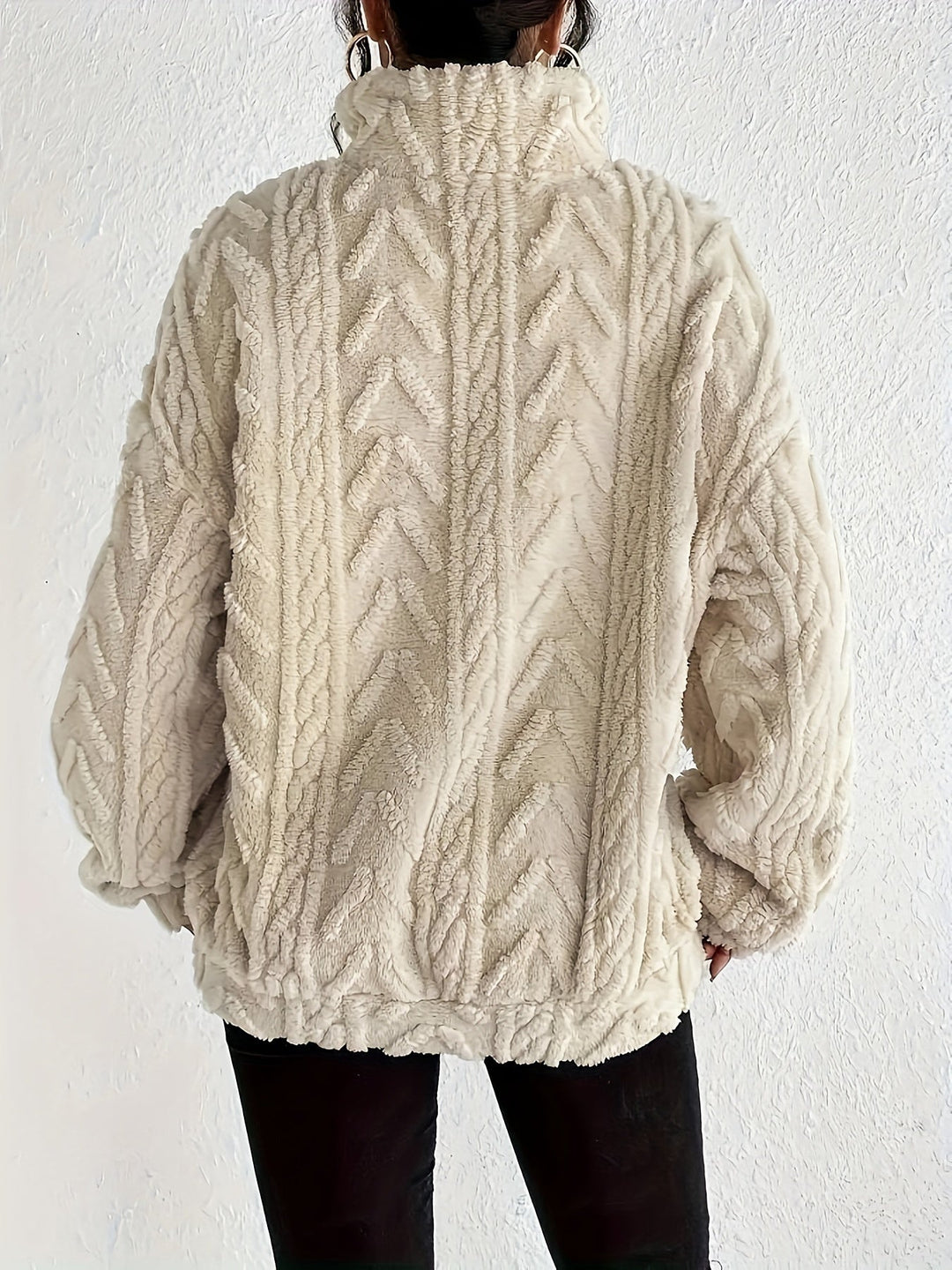 Dalia - Luxe Cable-Knit Fleece Sweatshirt